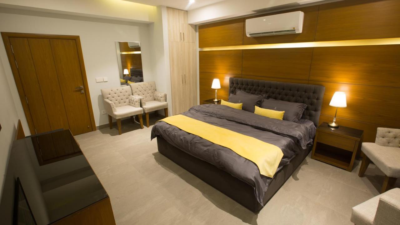 Space Luxury Rental Suites Rawalpindi Exterior photo