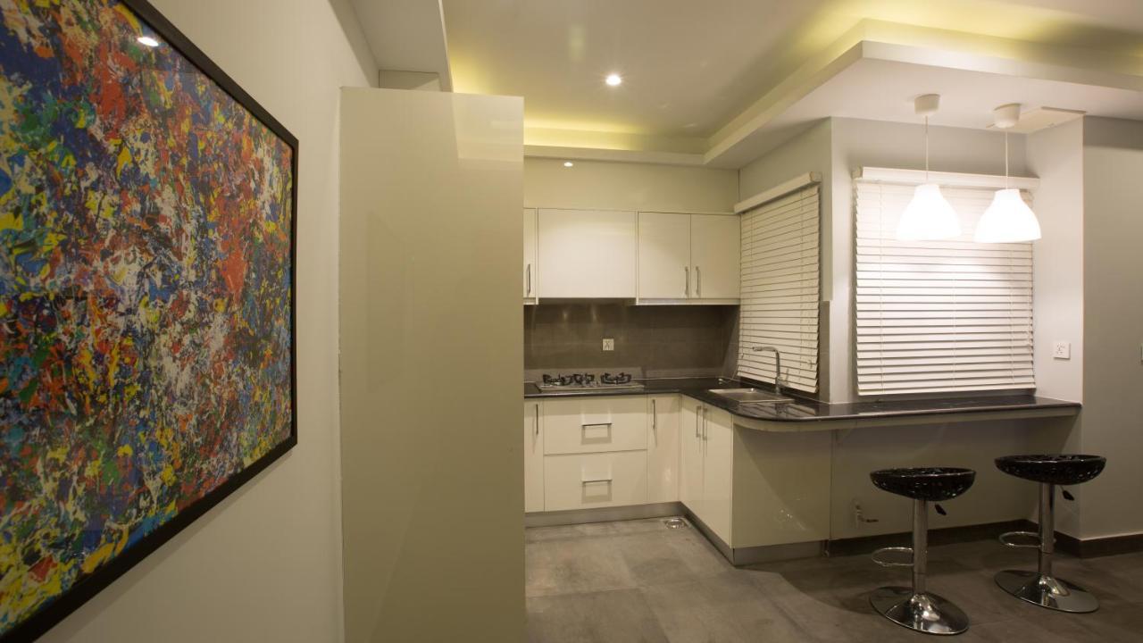 Space Luxury Rental Suites Rawalpindi Exterior photo