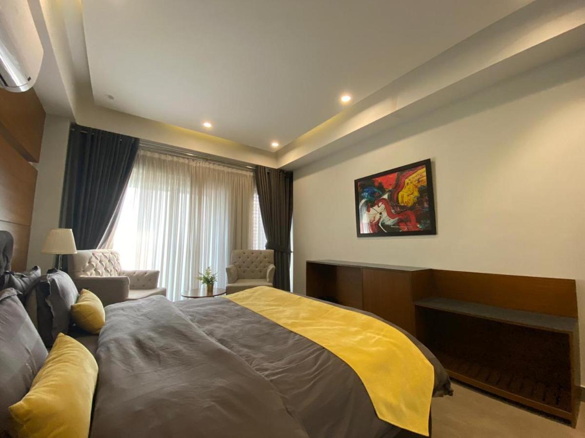 Space Luxury Rental Suites Rawalpindi Exterior photo